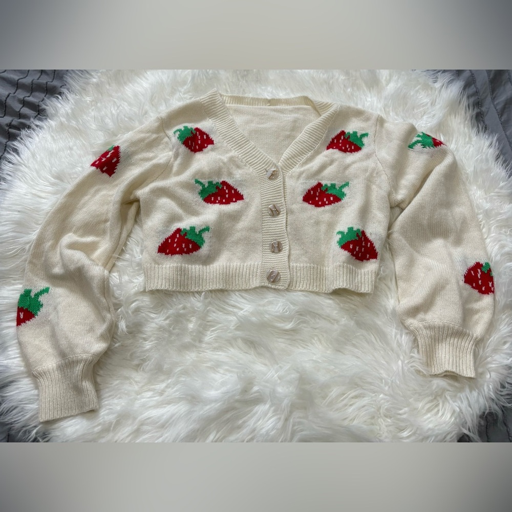 ✨3/$15 Girls Strawberry Patterned Cream Cardigan Sweater